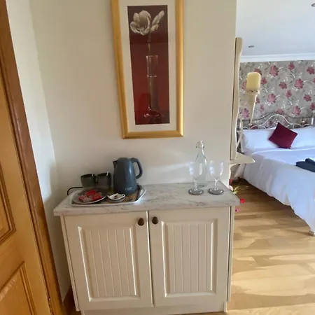 Oda ve Kahvaltı Bayview *