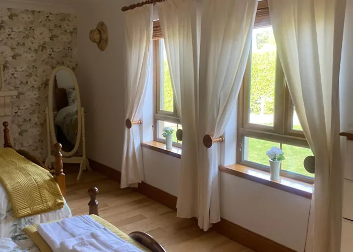 Bayview * Dunkineely